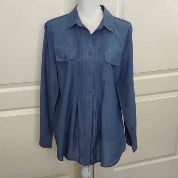 Chico's blouse top size 2 medium 12 blue chambray button down long sleeve Chicos - Picture 1 of 12